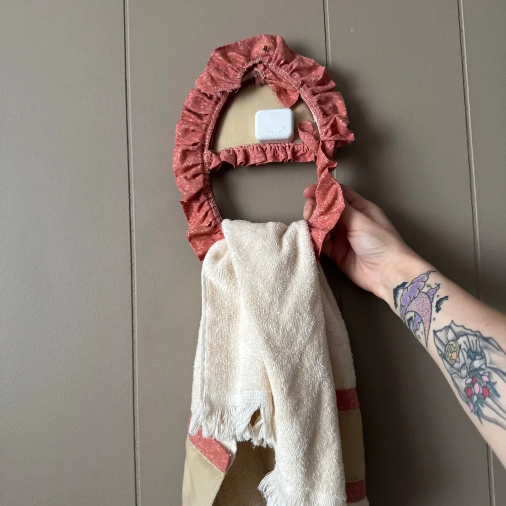 Cottagecore Grandmacore‎ Vintage Cannon Teddy Bear Musical Towel Holder Pink
